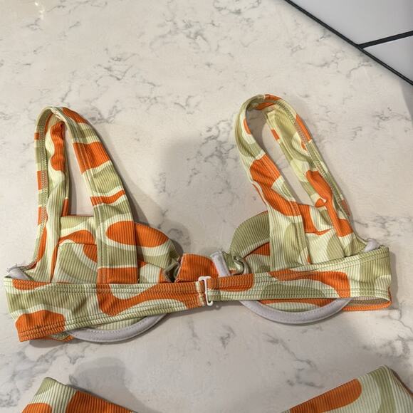 Aurelle LUCI FULL SET eye-catching array of color, by the flattering cut size XS - Picture 6 of 7